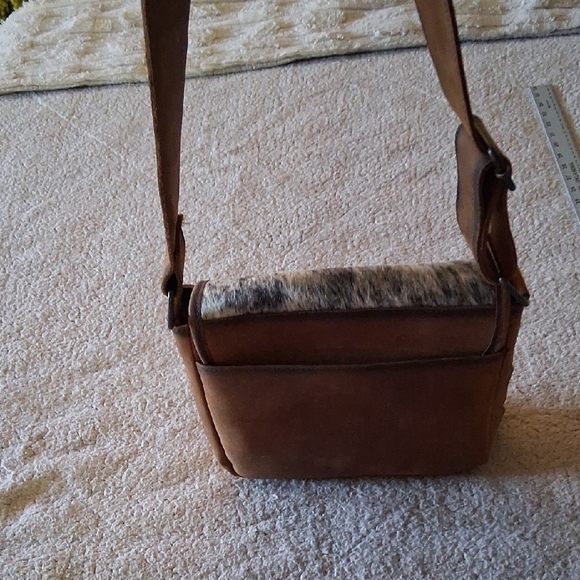 STS Ranchwear Tan and Cream Crossbody Bag - Picture 10 of 12